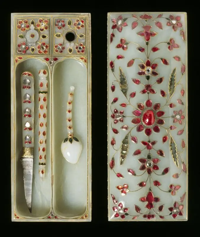 Pen box and utensils — تصویر رکورد موزهٔ ویکتوریا و آلبرت