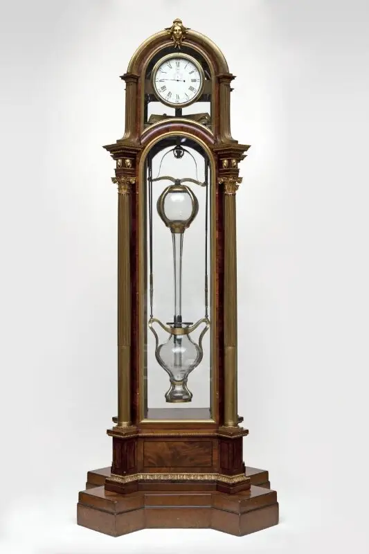 Longcase clock — تصویر رکورد موزهٔ ویکتوریا و آلبرت