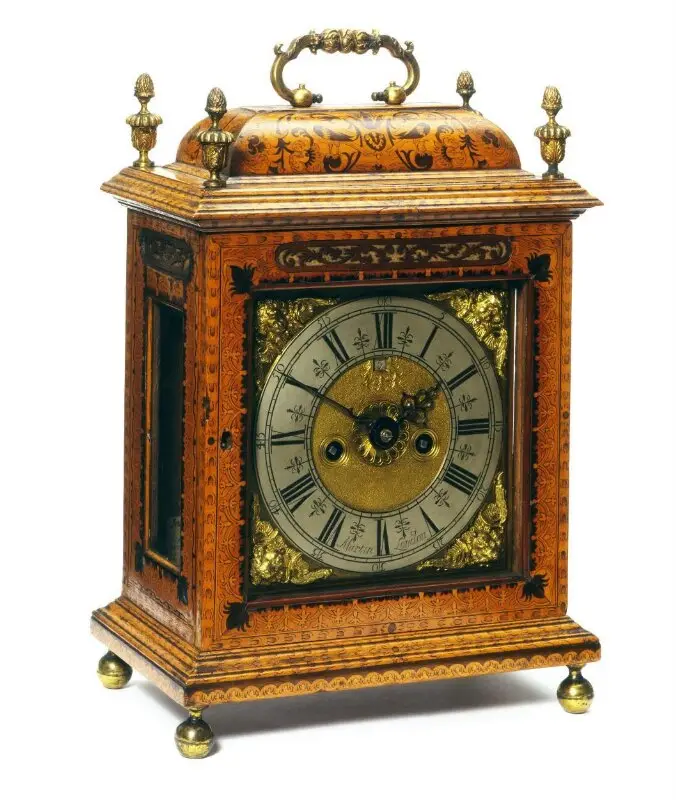 Bracket clock — تصویر رکورد موزهٔ ویکتوریا و آلبرت
