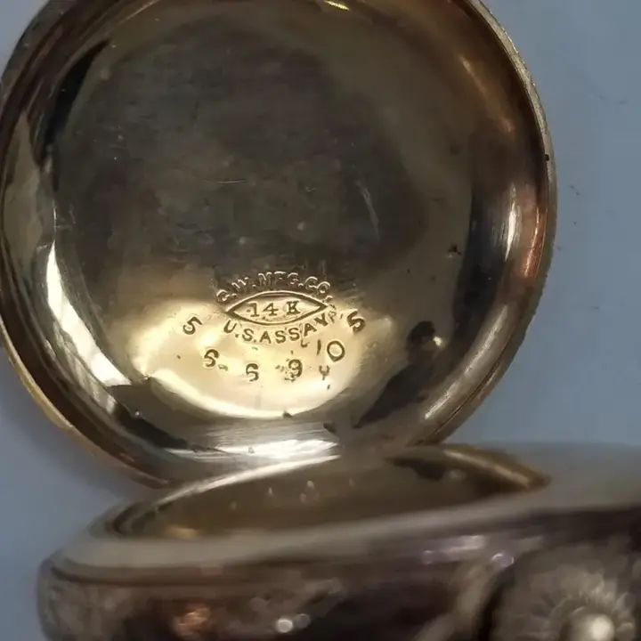 14k yellow gold American Waltham hand engraved pocket watch with white dial – 1900 — عکس ۵ از رکورد آرشیو WatchMuseum