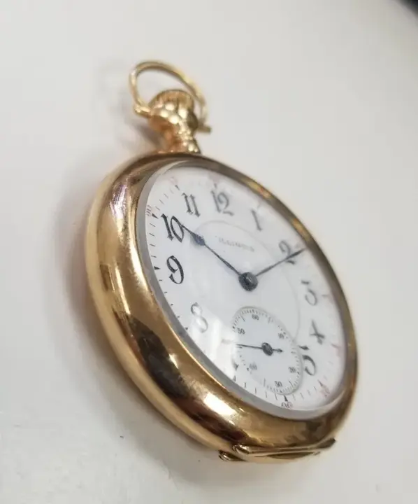 14k Yellow Gold Illinois Hand Engraved Pocket Watch with White Dial – 1900 — عکس ۲ از رکورد آرشیو WatchMuseum