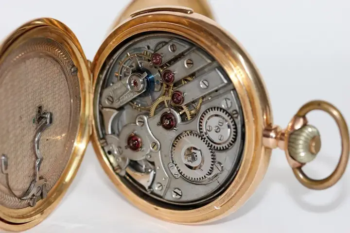 Alfred Lugrin rose gold Minute Repeating Erotic Automaton – 1890 — عکس ۸ از رکورد آرشیو WatchMuseum