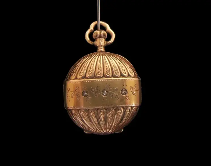 14k Gold Pendant Watch, Enamel Putti & Diamonds, Switzerland – 1870 — عکس ۷ از رکورد آرشیو WatchMuseum