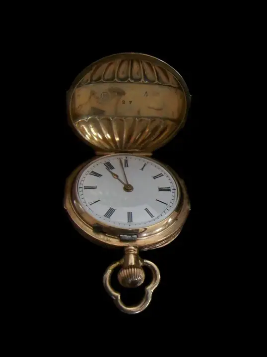 14k Gold Pendant Watch, Enamel Putti & Diamonds, Switzerland – 1870 — عکس ۸ از رکورد آرشیو WatchMuseum