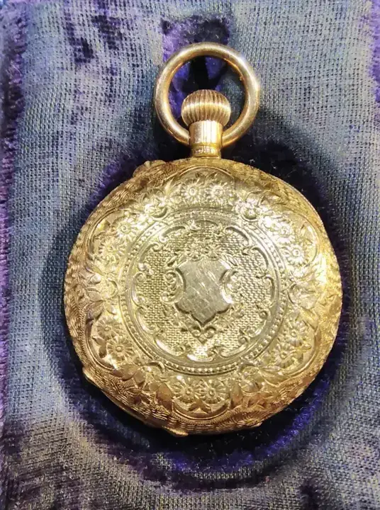 Lady’s Half Hunter Pocket Watch – C1900 — عکس ۵ از رکورد آرشیو WatchMuseum