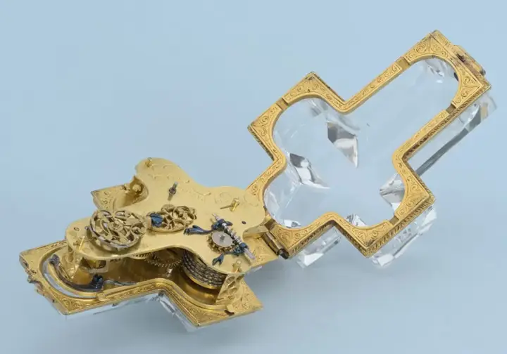 EARLY ROCK CRYSTAL CRUCIFIX WATCH – 1630 — عکس ۵ از رکورد آرشیو WatchMuseum