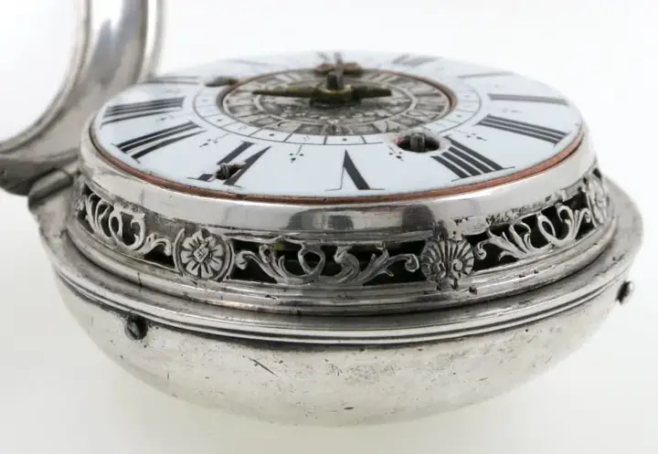 Early Single Handed Alarm – C1700 — عکس ۳ از رکورد آرشیو WatchMuseum