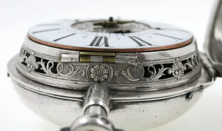 Early Single Handed Alarm – C1700 — عکس ۴ از رکورد آرشیو WatchMuseum