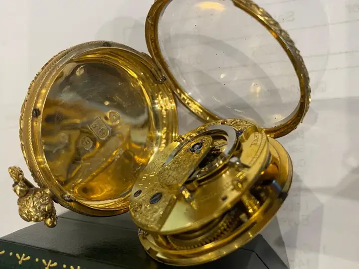 V John Pace of Bury, London hallmarked 18K Gold Pocket Watch – 1827 — عکس ۵ از رکورد آرشیو WatchMuseum