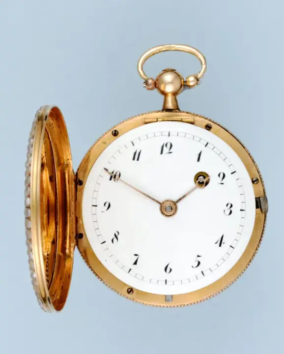 PEARL SET GOLD AND ENAMEL PENDANT WATCH – 1820 — عکس ۲ از رکورد آرشیو WatchMuseum
