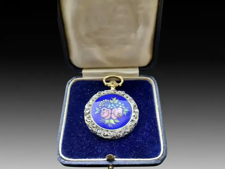 18ct Ruby and Diamond Pocket Watch with Jewels – 1970 — عکس ۸ از رکورد آرشیو WatchMuseum