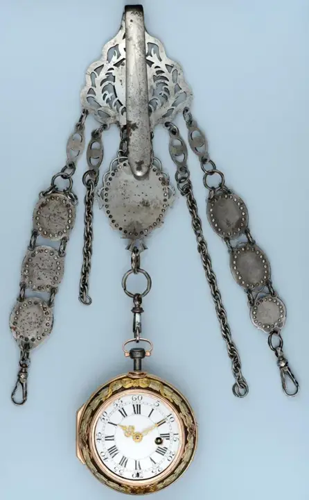 GOLD DECORATED WATCH AND CHATELAINE – 1760 — عکس ۸ از رکورد آرشیو WatchMuseum