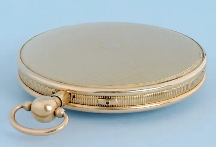 SLIM GOLD SWISS QUARTER REPEATING CYLINDER – Circa 1810 — عکس ۴ از رکورد آرشیو WatchMuseum