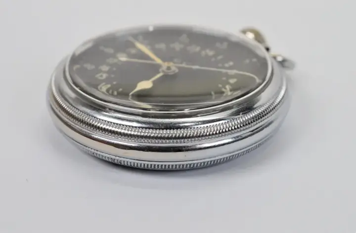 Wartime Era Hamilton Railway Grade US Military Steel Pocket Watch – 1942 — عکس ۴ از رکورد آرشیو WatchMuseum